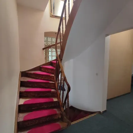 Altes Tor Hotel *